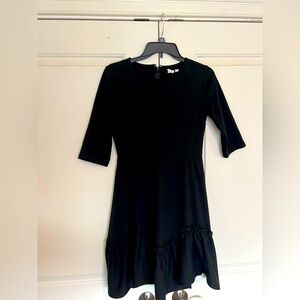 GAP black ruffle hem dress